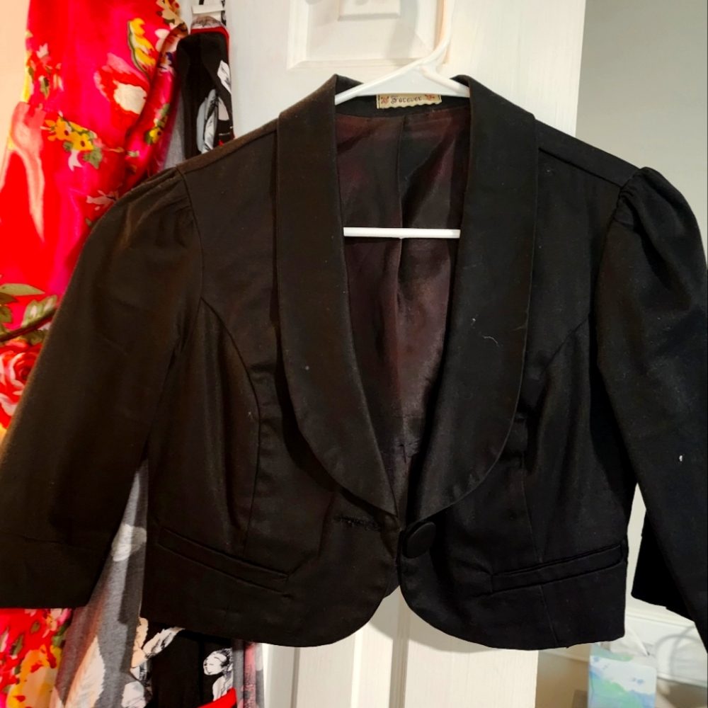 Cropped blazer